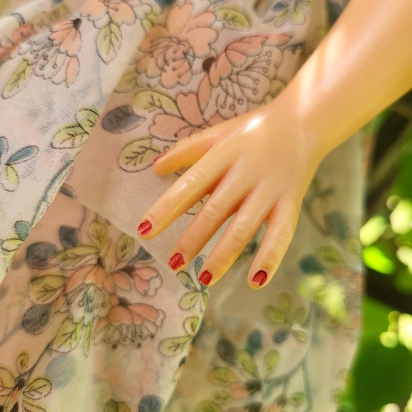 Antique Miss Revlon Doll - Picture 4 of 16